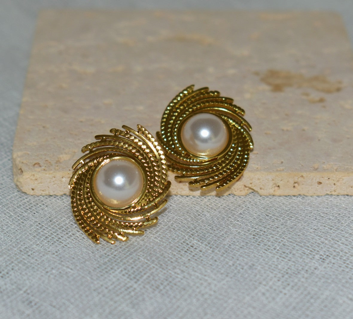 Swirl Pearl Earrings