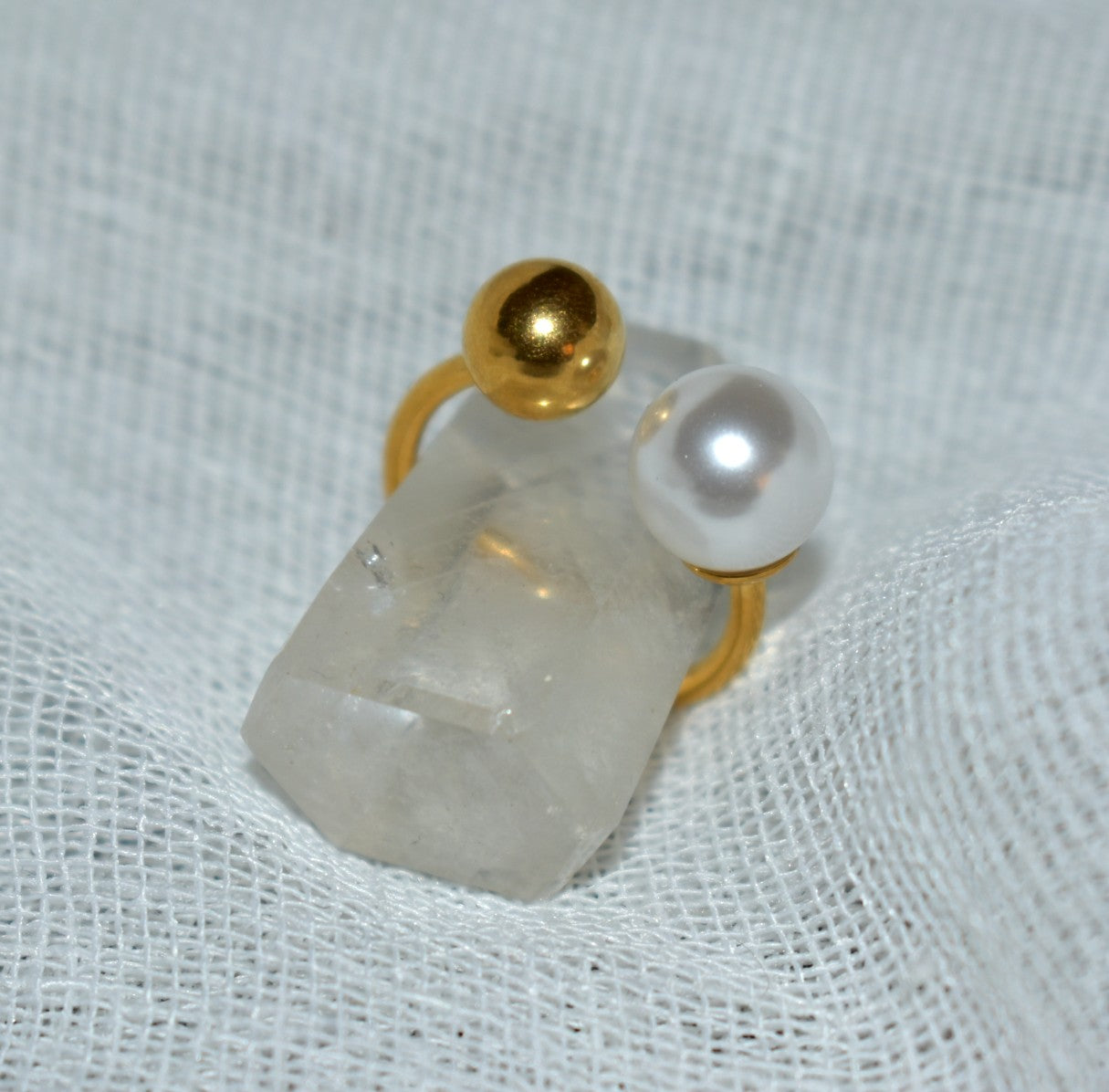 Wave Kiss Pearl Ring