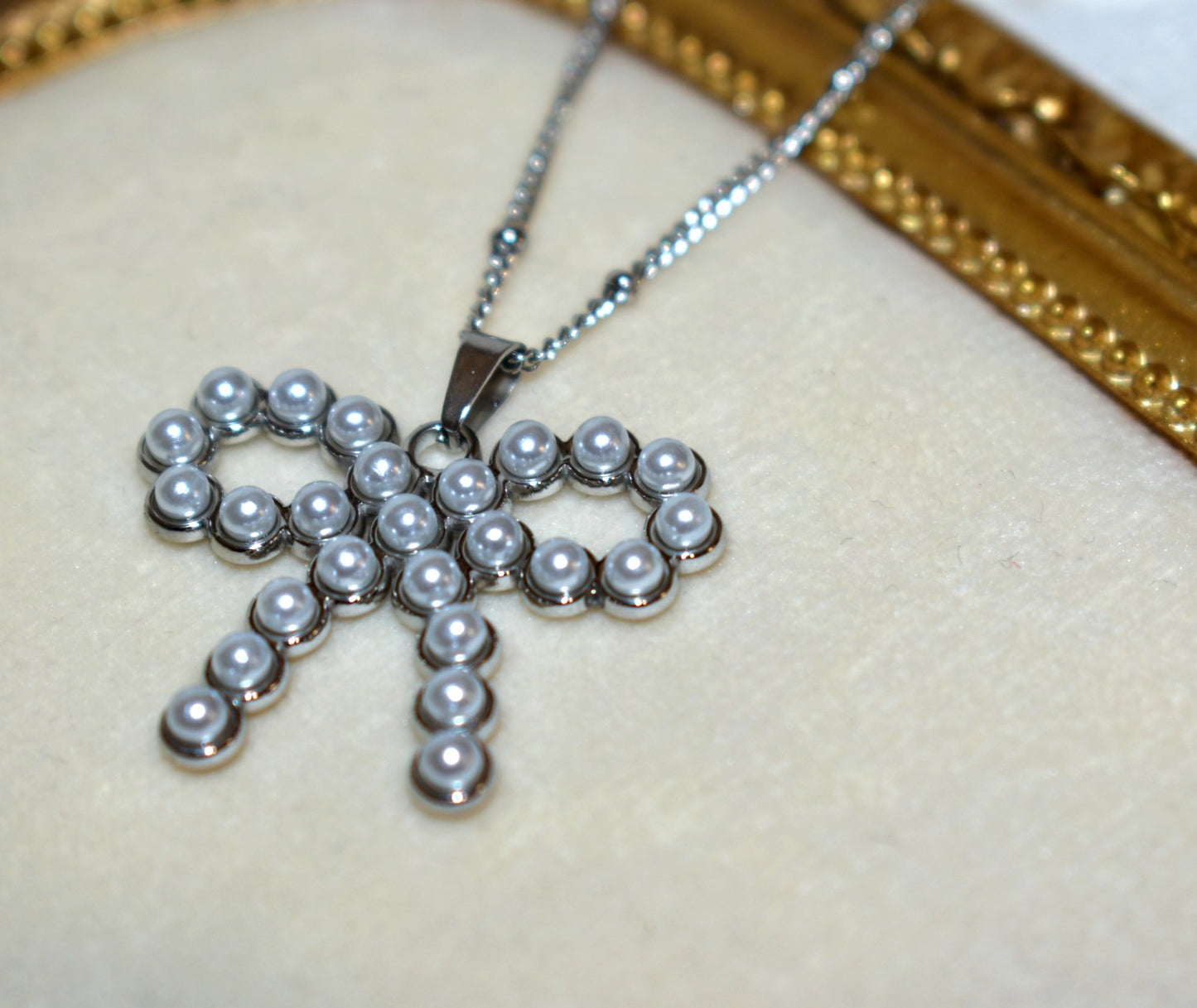 Bella Necklace
