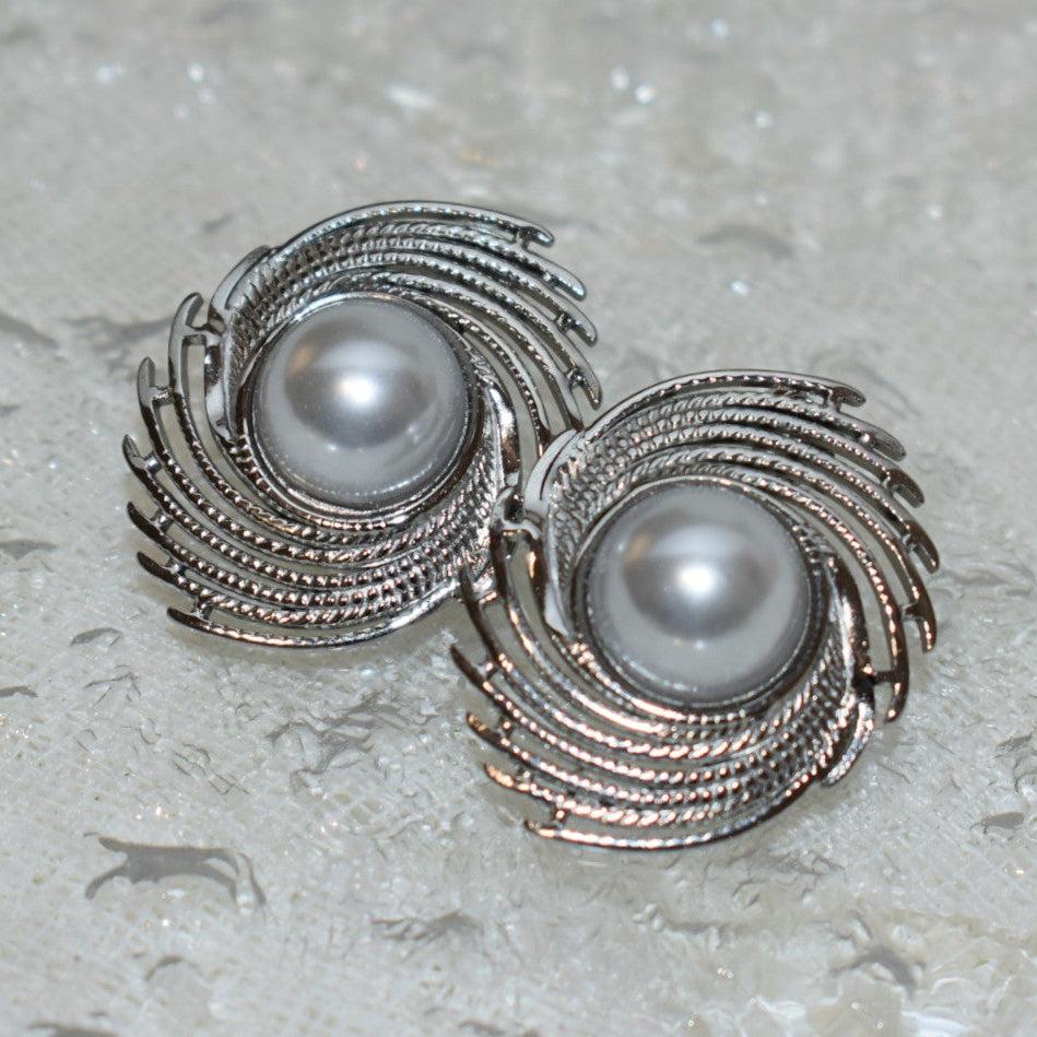 Swirl Pearl Earrings