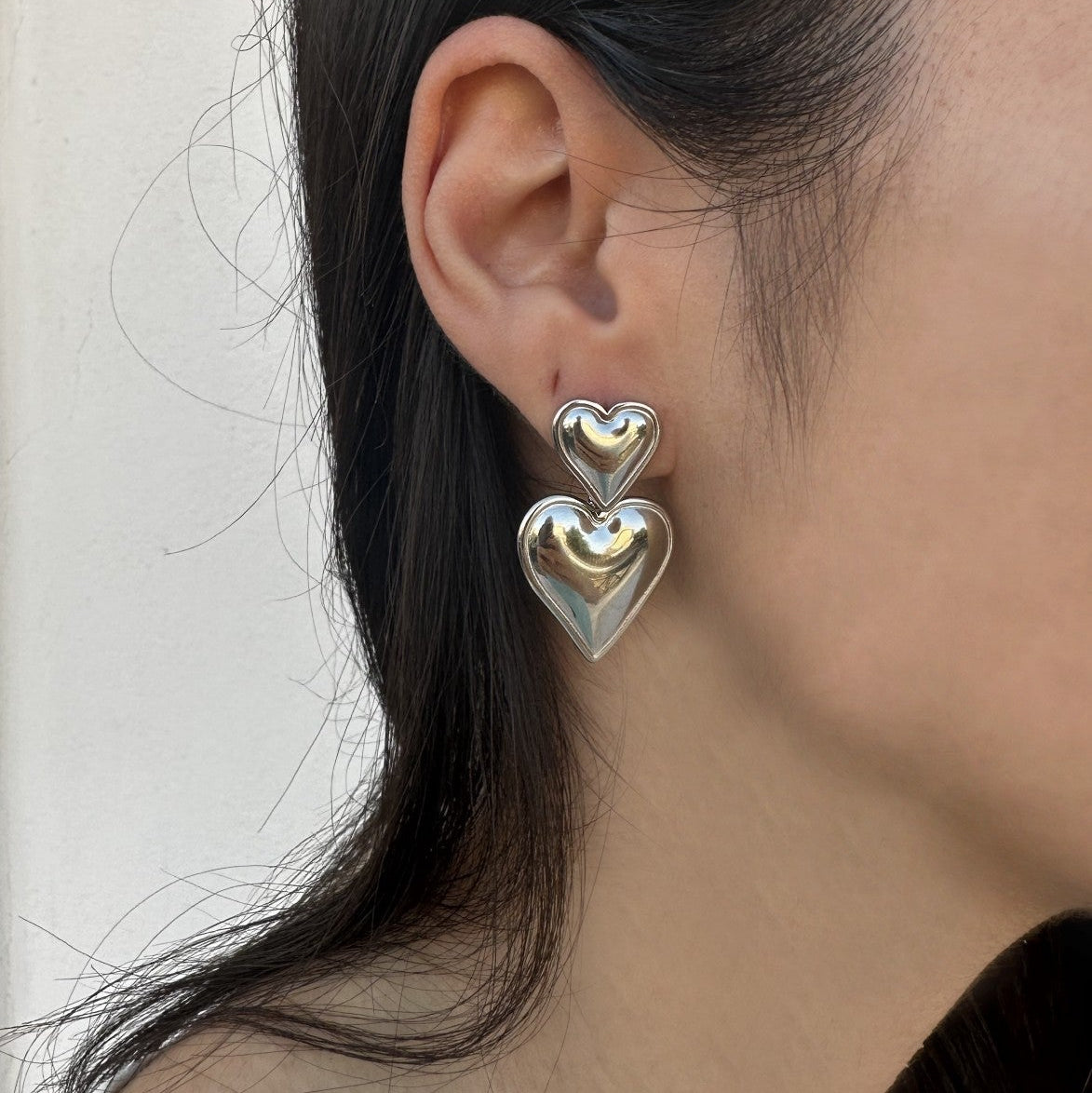 Double sweetheart earrings