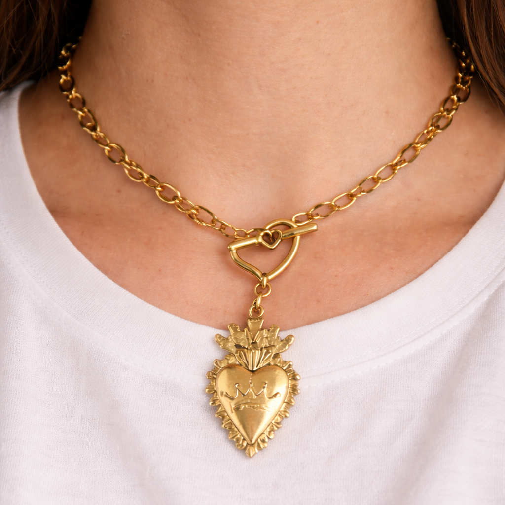 Sacred Heart Νecklace