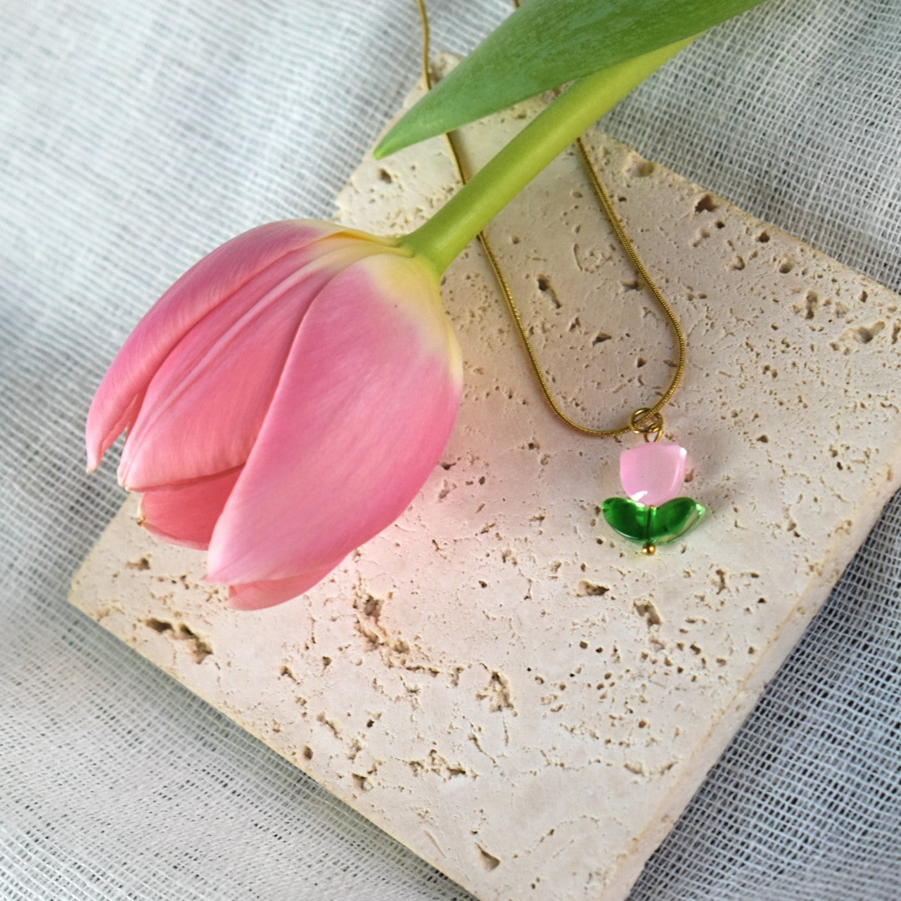 Tulip Necklace