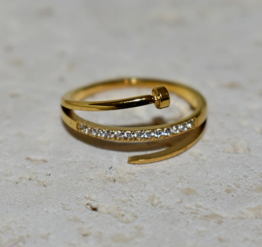 Elle Ring