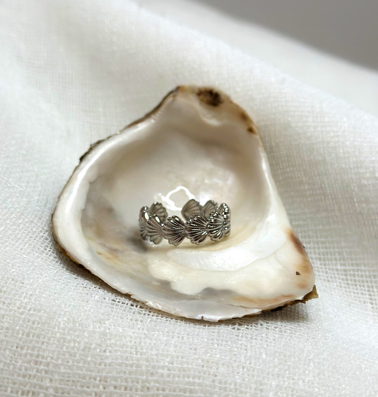 Tiny Shell Ring