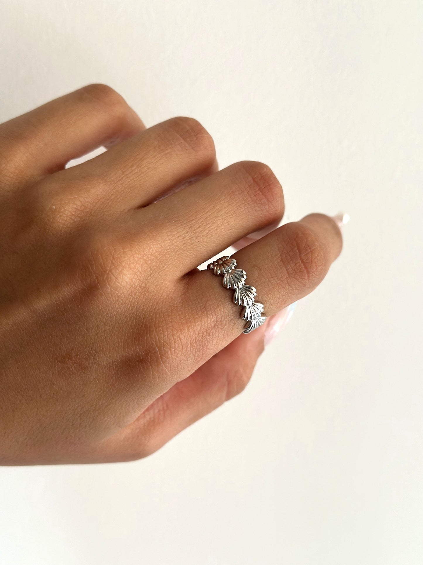 Tiny Shell Ring