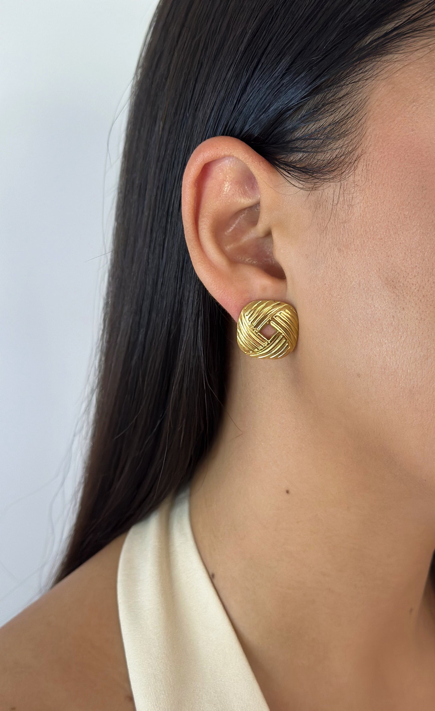 Eternal Twist Studs