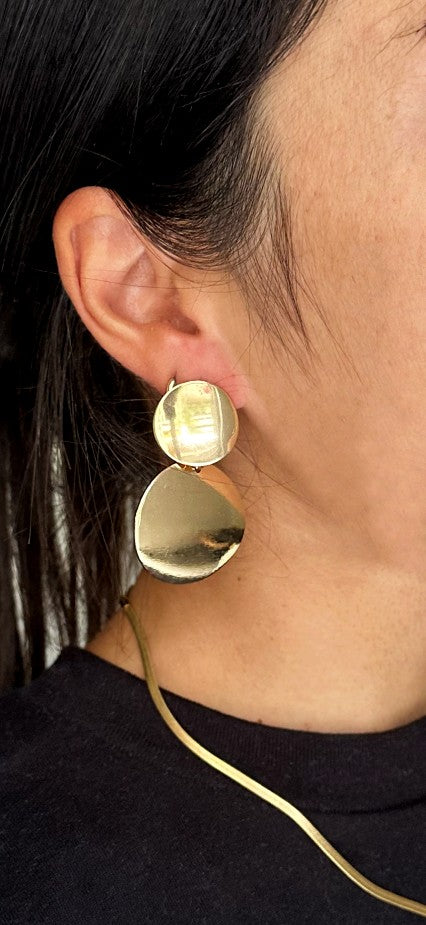 Free Soul Dangle Earring