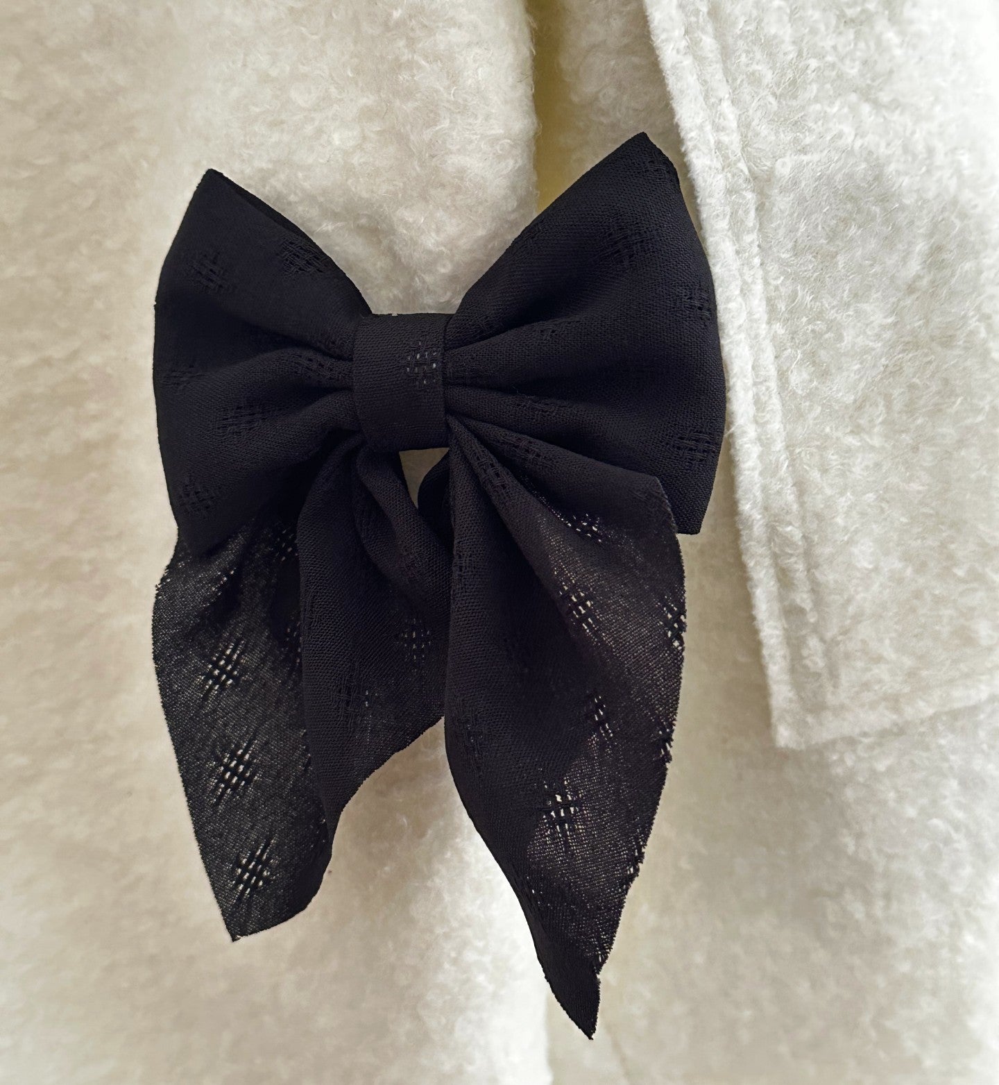 Delicate Bow Hair Clip