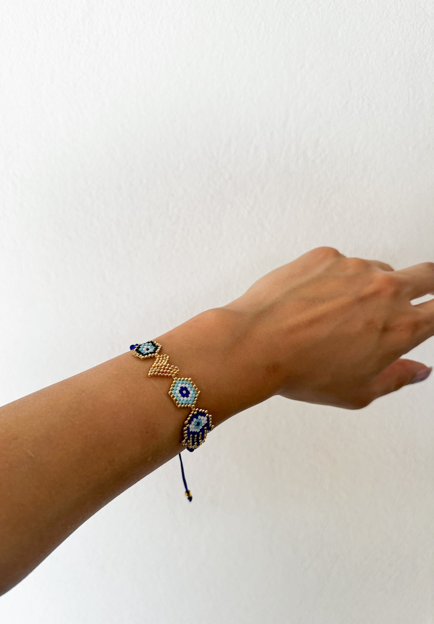 Evil eye bracelet in blue