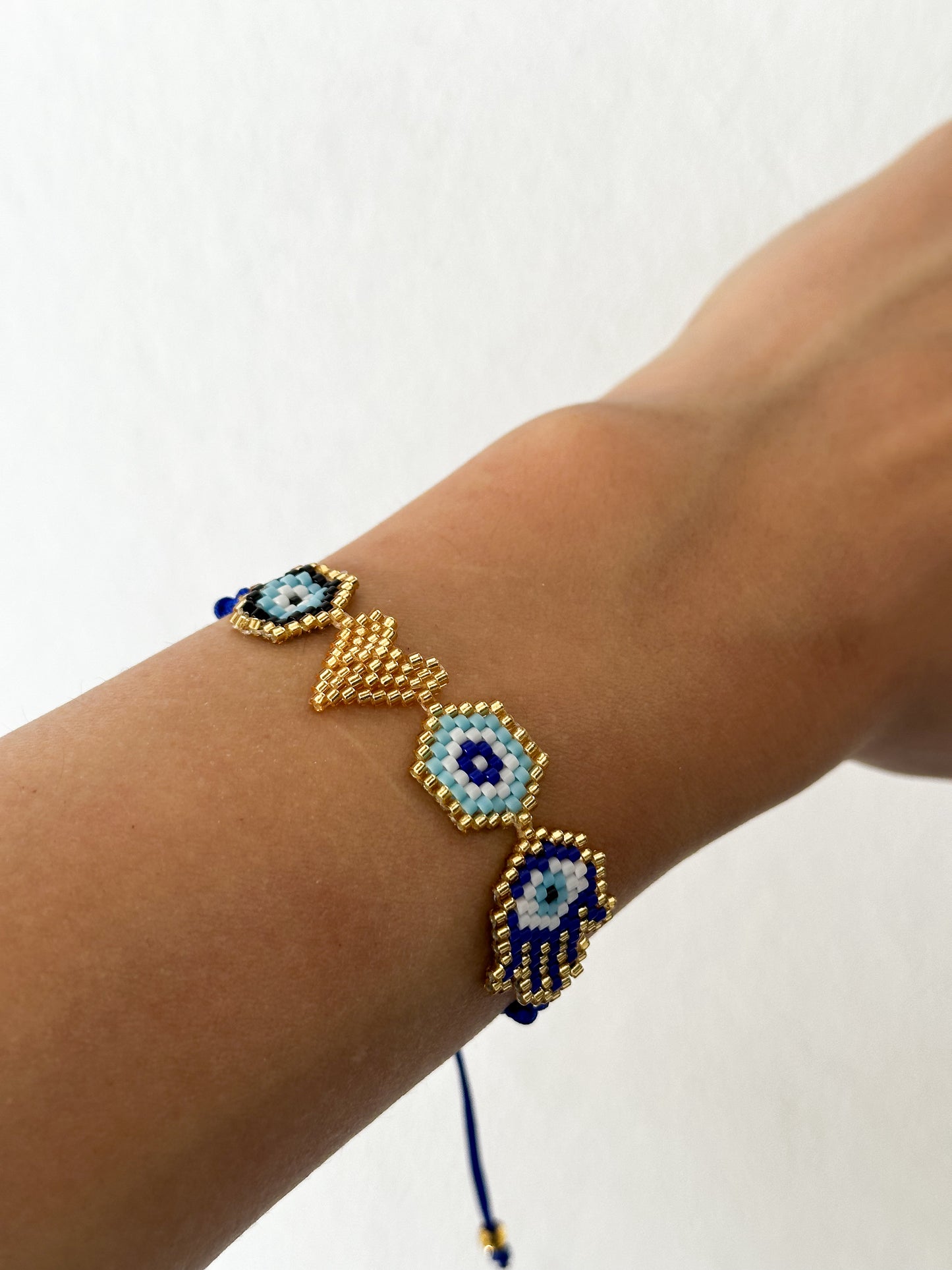 Evil eye bracelet in blue