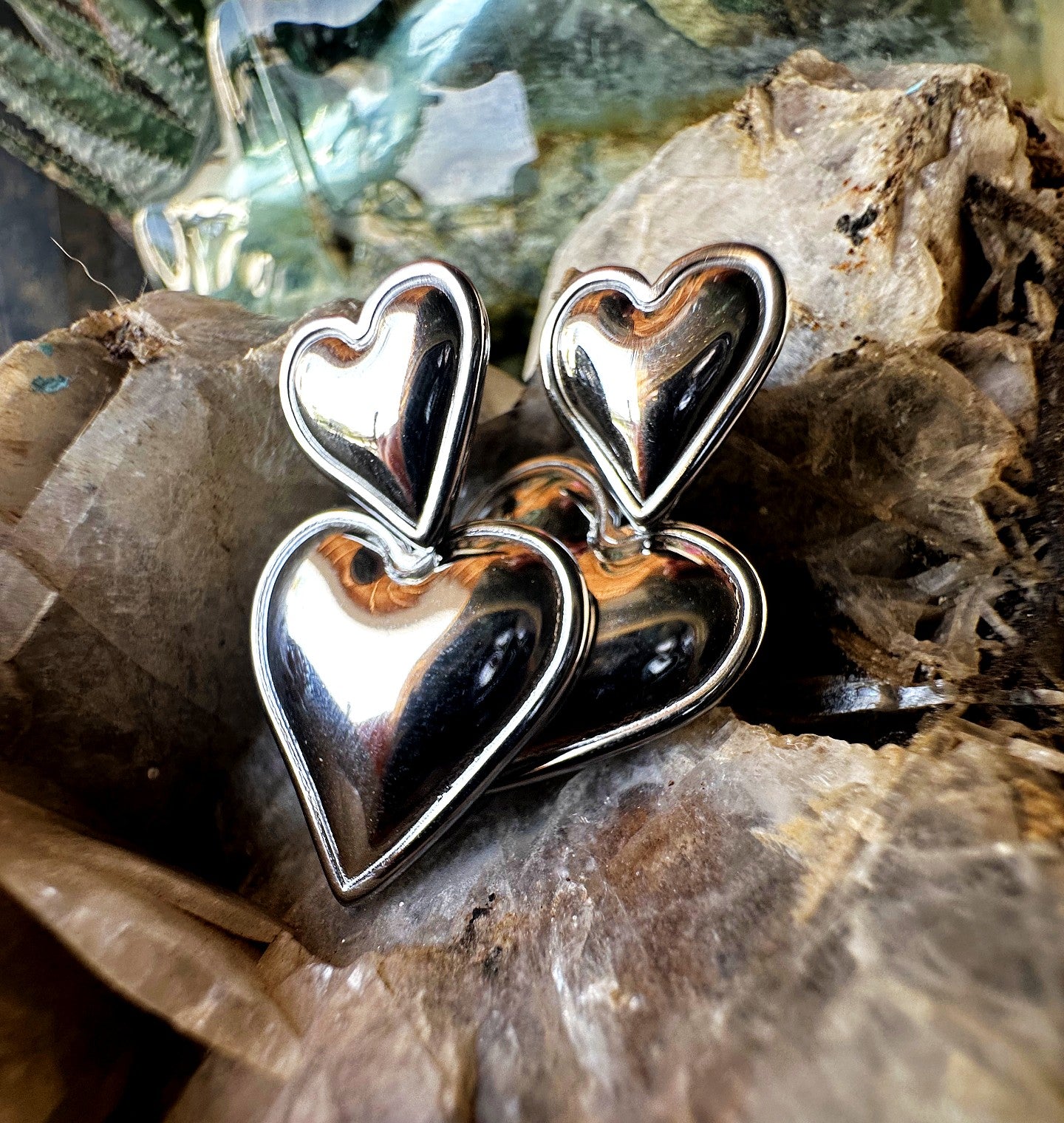 Double sweetheart earrings